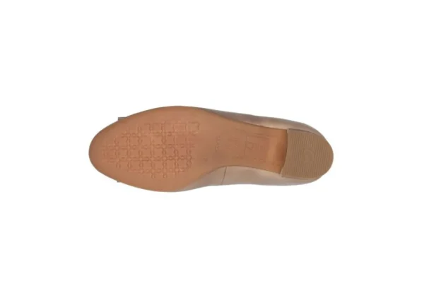 Ara Smooth Leather Wide-Fitting Pumps with Bow Ornament in Sand