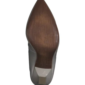 Glamorous Pointed Toe Court Shoe in Powder Patent