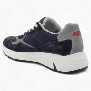 Igi & Co Men's Navy Runner Shoes with Red Accents and Memory Foam Insole