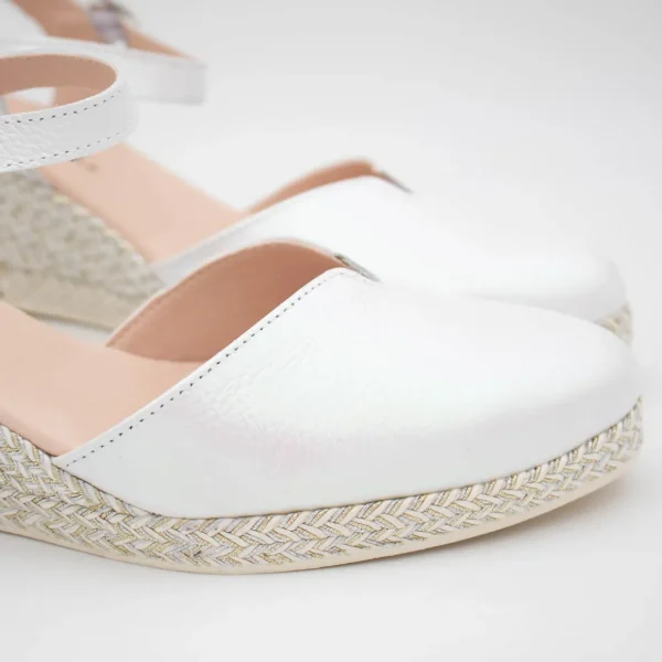 Jose Saenz Off-White Espadrille Wedge – Elegant & Comfortable
