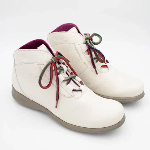 Jose Saenz Rural Ice Lace-Up Ankle Boots with Natural Sole