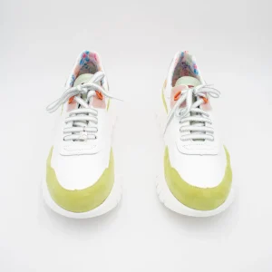 Jose Saenz White & Green Runner – Sporty & Chic
