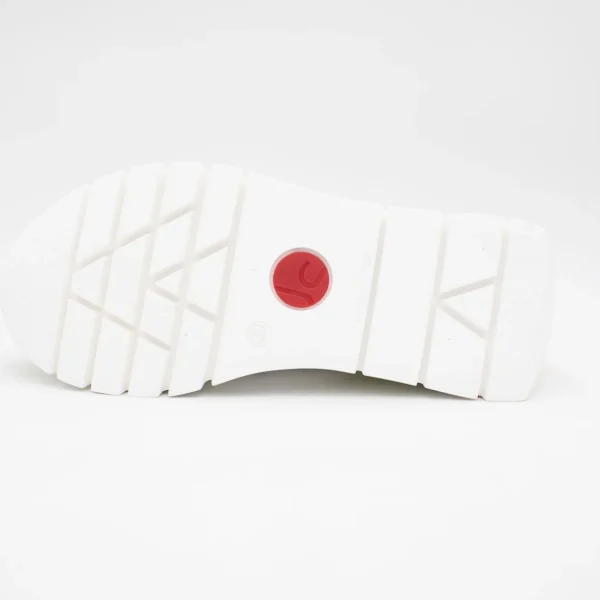 Jose Saenz White & Green Runner – Sporty & Chic
