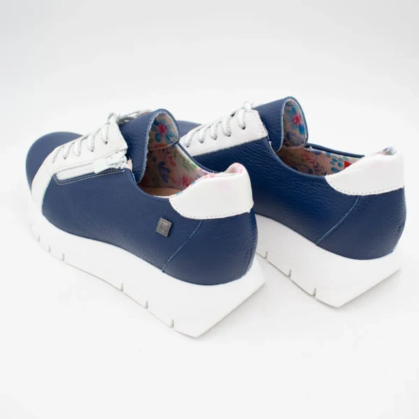 Jose Saenz Women’s Classic Runner – Navy with White & Silver Accents