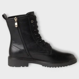 Marco Tozzi Leather Lace-Up Black Boots with Chunky Sole