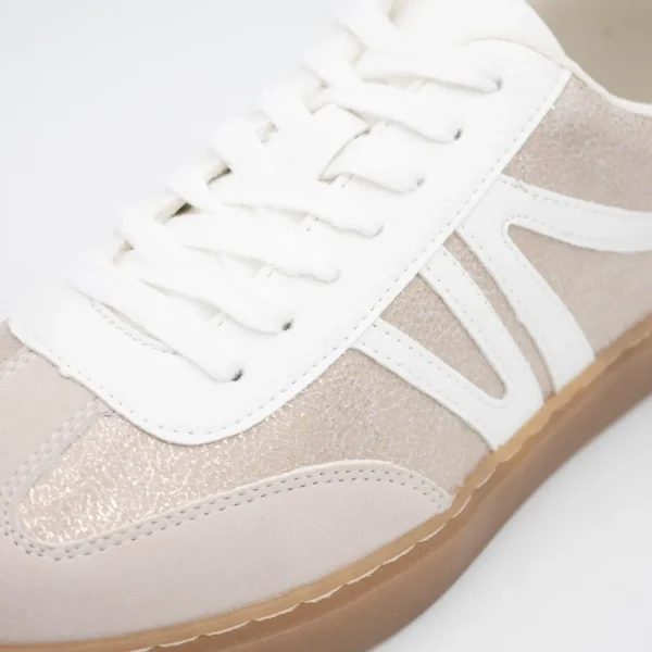 Redz Gold Runner – Trendy & Lightweight with Crackle Finish