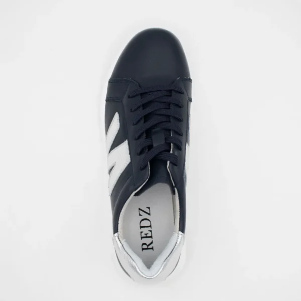 Redz Navy Runner – Stylish Comfort with Silver Accents