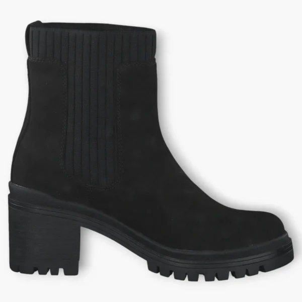 Stretch Fit Ankle Boot by S. Oliver: A Symphony of Style and Snugness
