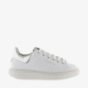 Victoria Milán Faux Leather & Metal Runners - Sleek and Sustainable