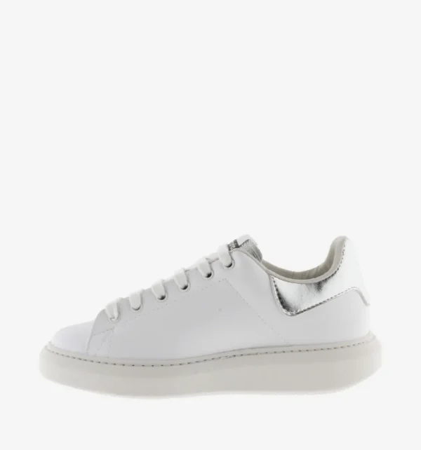 Victoria Milán Faux Leather & Metal Runners - Sleek and Sustainable